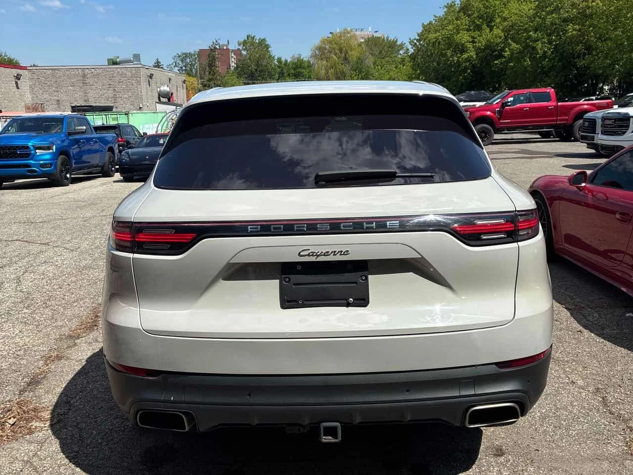 Porsche Cayenne AWD/CARFAX/ДИСТРОНИ/360/ПАНО/ХЕДЪП/ОБДУХ/КЛИП, снимка 4 - Автомобили и джипове - 55451203