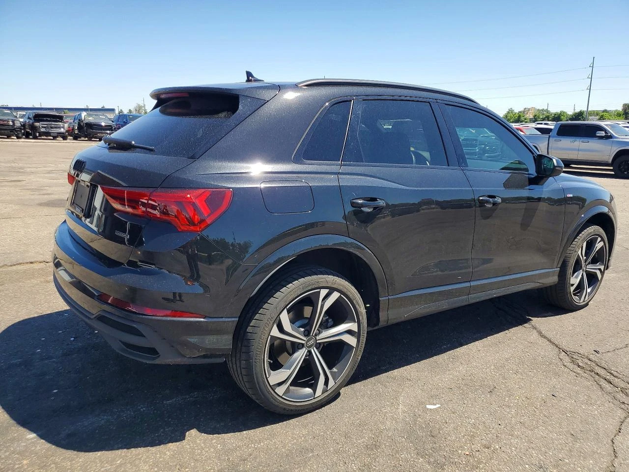 Audi Q3 2.0l Premium Plus S Line 45, снимка 3 - Автомобили и джипове - 55877101