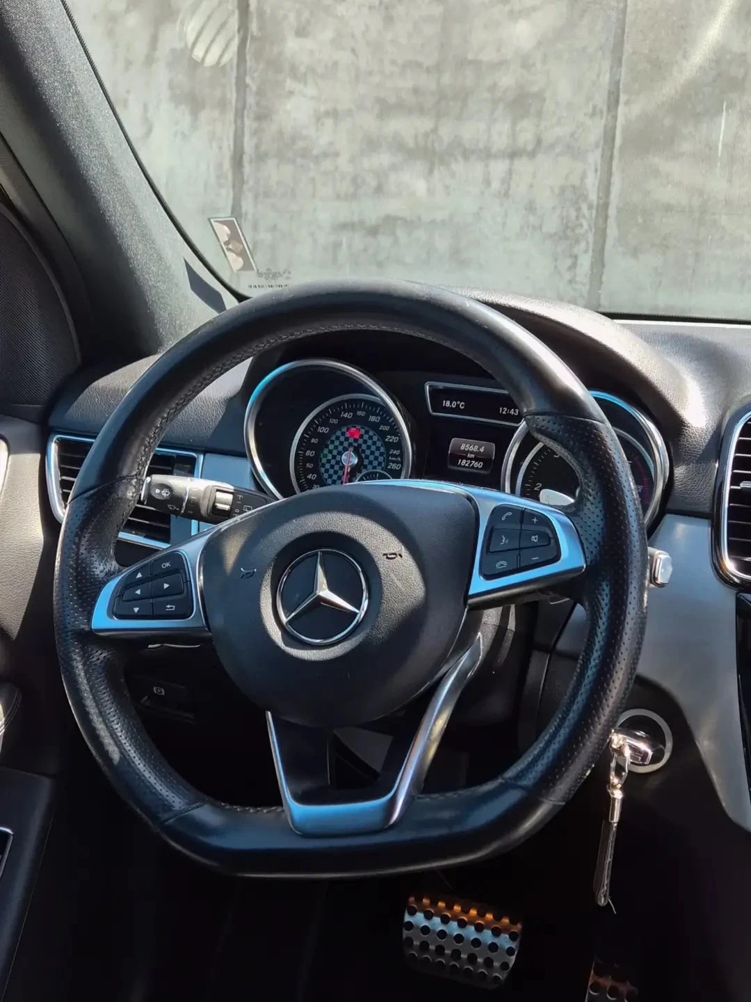 Mercedes-Benz GLE 350, снимка 11 - Автомобили и джипове - 56656691