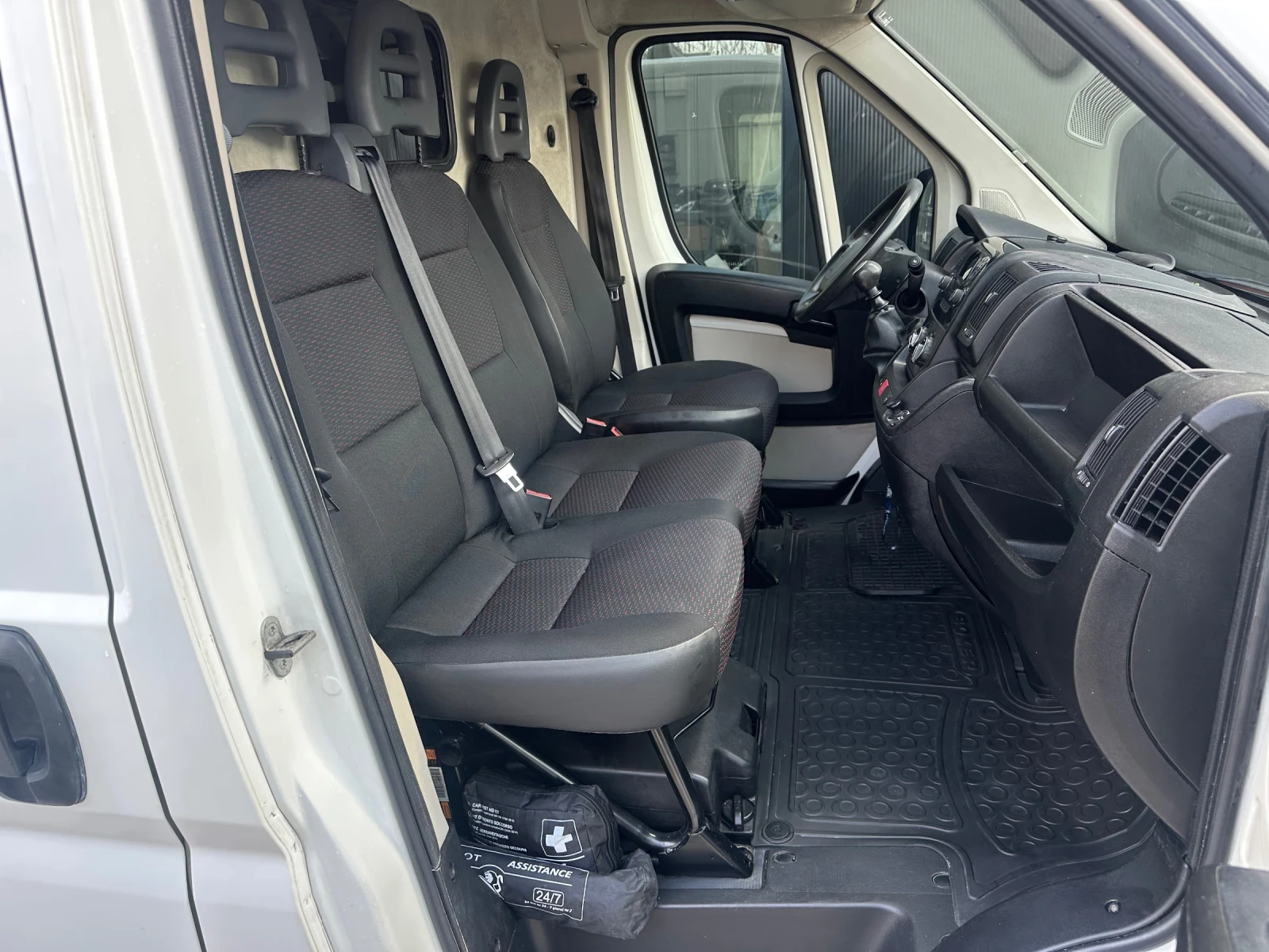 Peugeot Boxer 2.0HDi 130kc.6ск., снимка 14 - Бусове и автобуси - 54013471