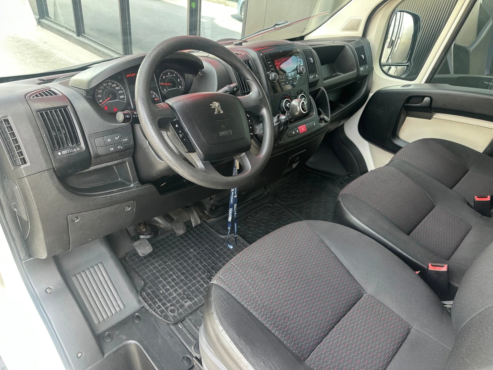 Peugeot Boxer 2.0HDi 130kc.6ск., снимка 11 - Бусове и автобуси - 54013471