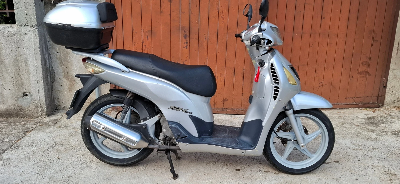 Honda Sh 150, снимка 2 - Мотоциклети и мототехника - 54570776