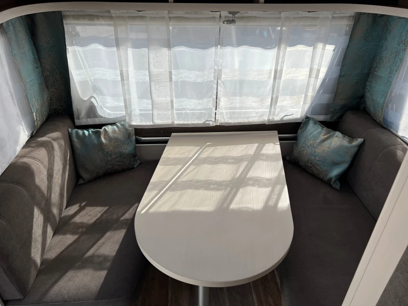 Каравана Dethleffs C Go 475 Климатик, Солар, Тента, снимка 5 - Каравани и кемпери - 51264547