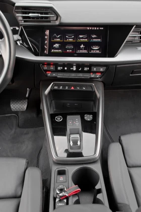 Audi A3 Sportback 35 TDI S-Line, снимка 15