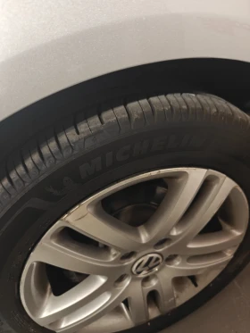 VW Golf - 3500 € / 6845.40 лв. - 52879735 6