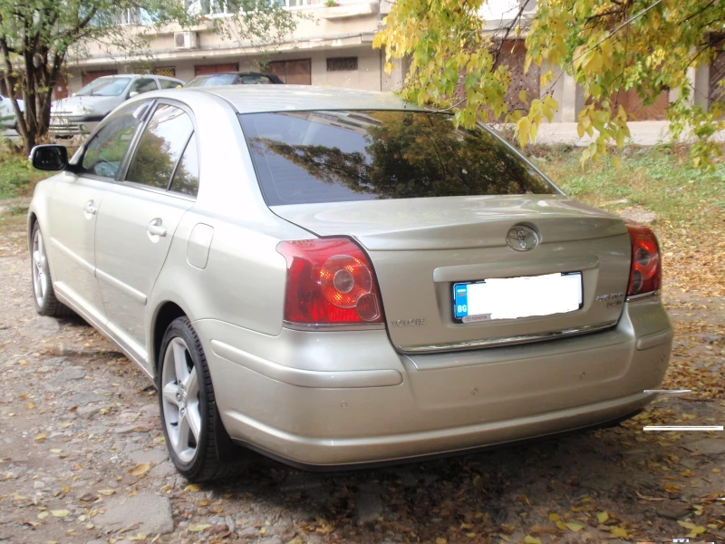 Toyota Avensis, снимка 3 - Автомобили и джипове - 47450077