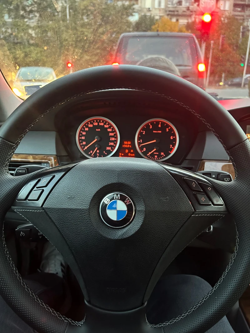 BMW 530 3.0 Бензин/Газ 258 коня, снимка 15 - Автомобили и джипове - 47681829