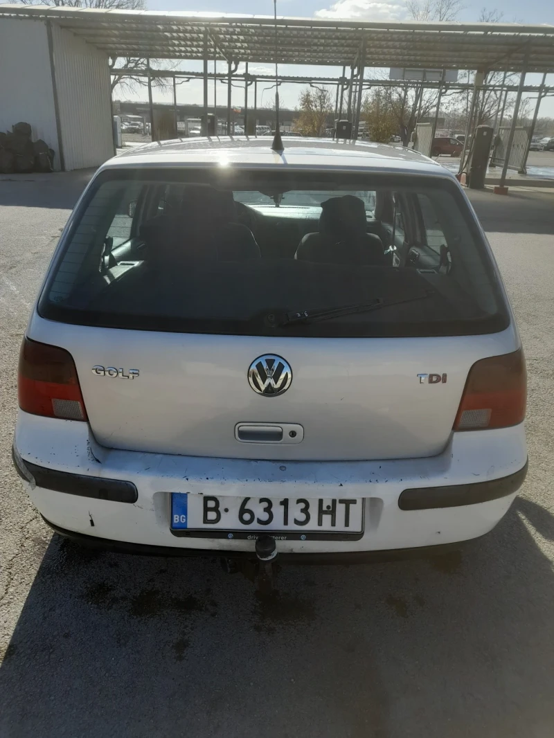 VW Golf, снимка 4 - Автомобили и джипове - 48097836