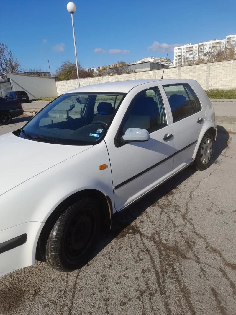 VW Golf, снимка 2 - Автомобили и джипове - 48097836