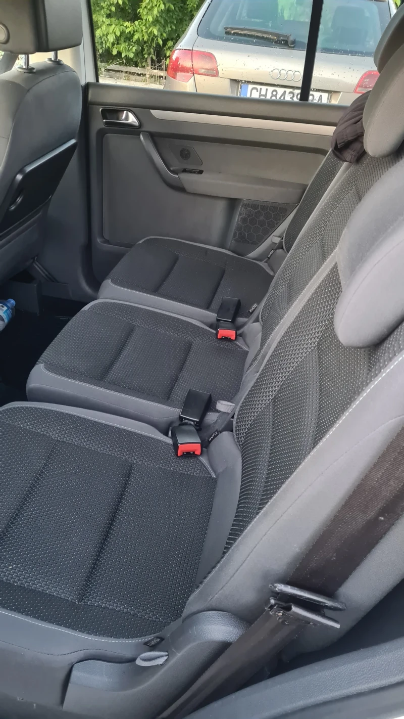 VW Touran, снимка 4 - Автомобили и джипове - 52408512