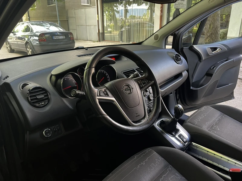Opel Meriva 1.4 t/GPL, снимка 11 - Автомобили и джипове - 51192854