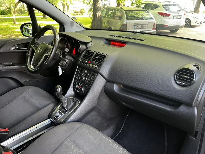Opel Meriva 1.4 t/GPL, снимка 9 - Автомобили и джипове - 51192854