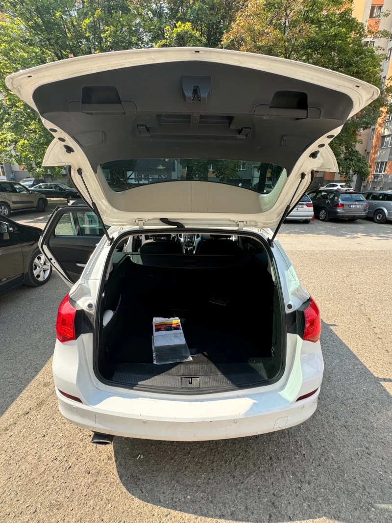 Opel Astra 1.4 Tfsi 140 lpg, снимка 6 - Автомобили и джипове - 51034167