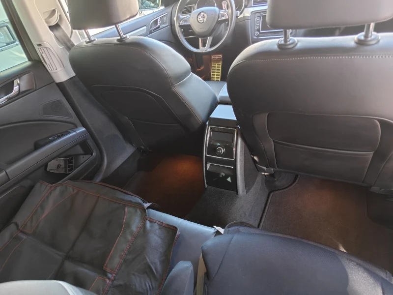 Skoda Superb 170hp. 4x4, снимка 9 - Автомобили и джипове - 51787518
