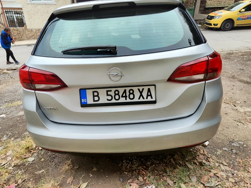 Opel Astra 1.5DCI, снимка 6 - Автомобили и джипове - 52312501