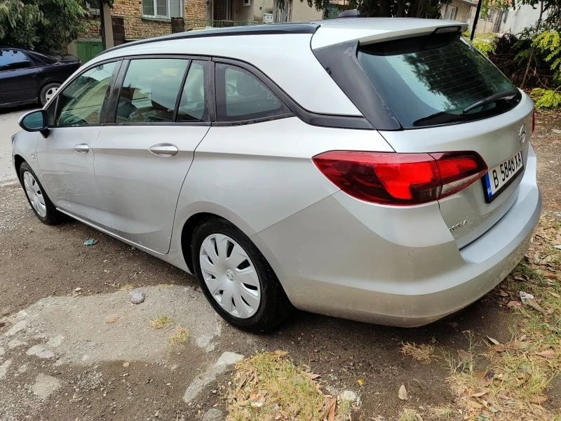 Opel Astra 1.5DCI, снимка 5 - Автомобили и джипове - 52312501