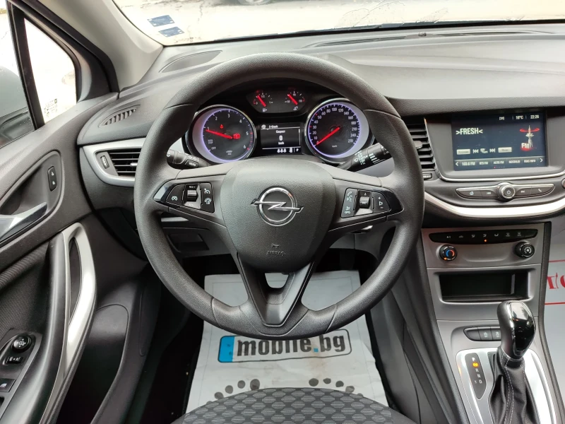 Opel Astra 1.5DCI, снимка 10 - Автомобили и джипове - 52312501