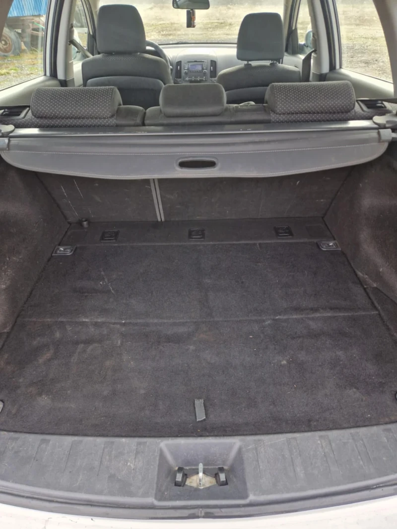 Hyundai I30, снимка 8 - Автомобили и джипове - 52006647