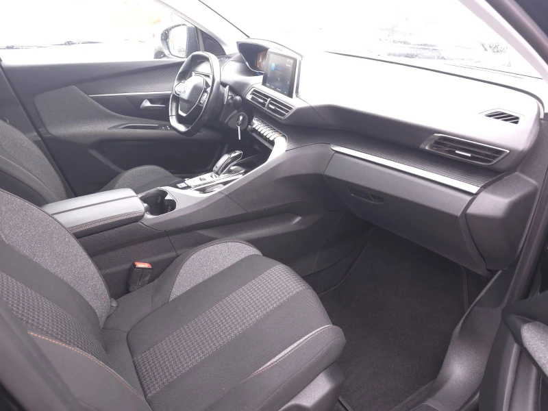 Peugeot 3008 1.2 PureTech Навигация| Камера| 360, снимка 11 - Автомобили и джипове - 52191688
