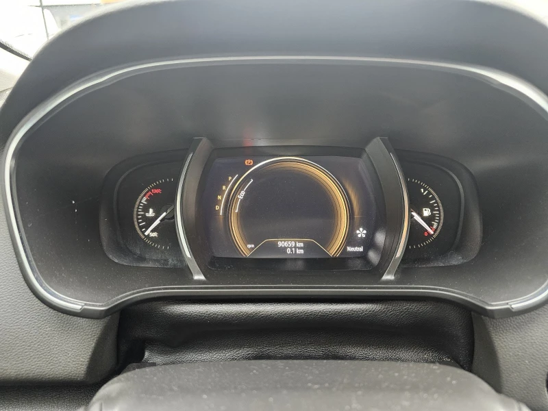 Renault Megane Energy dCi 115 к.с. дизел Stop&Start EDC6, снимка 8 - Автомобили и джипове - 52546921