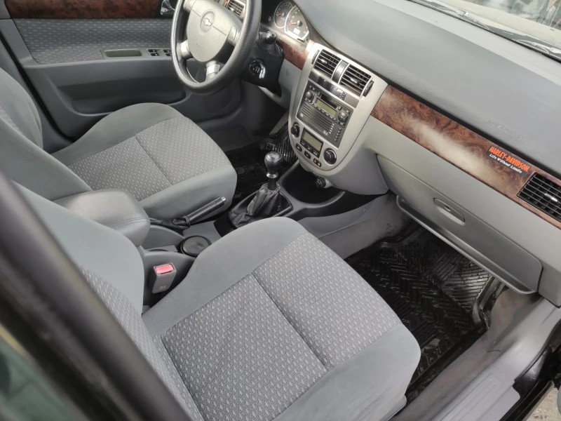 Chevrolet Nubira 1.8 i/120кс седан, снимка 11 - Автомобили и джипове - 52744150