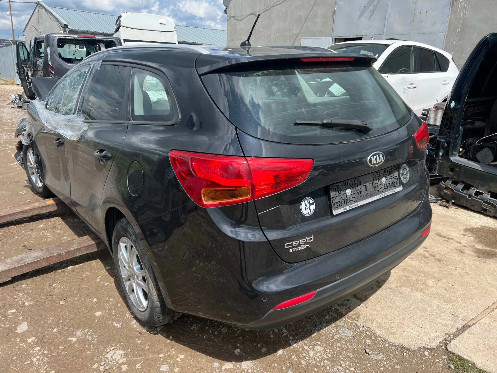 Kia Ceed 1.4i 16v | Mobile.bg   13