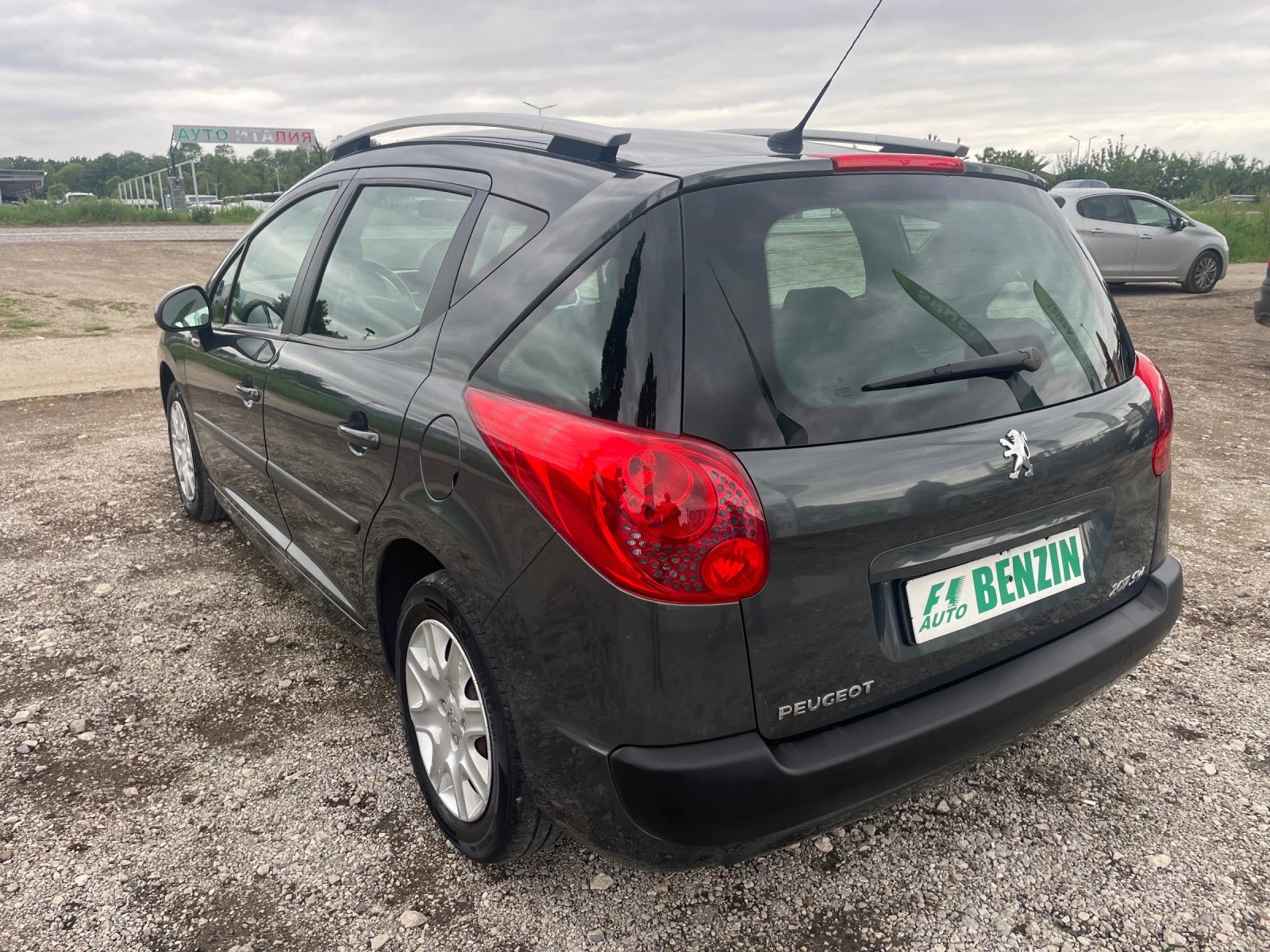 Peugeot 207 1.4i-GAS-ITALIA - изображение 10