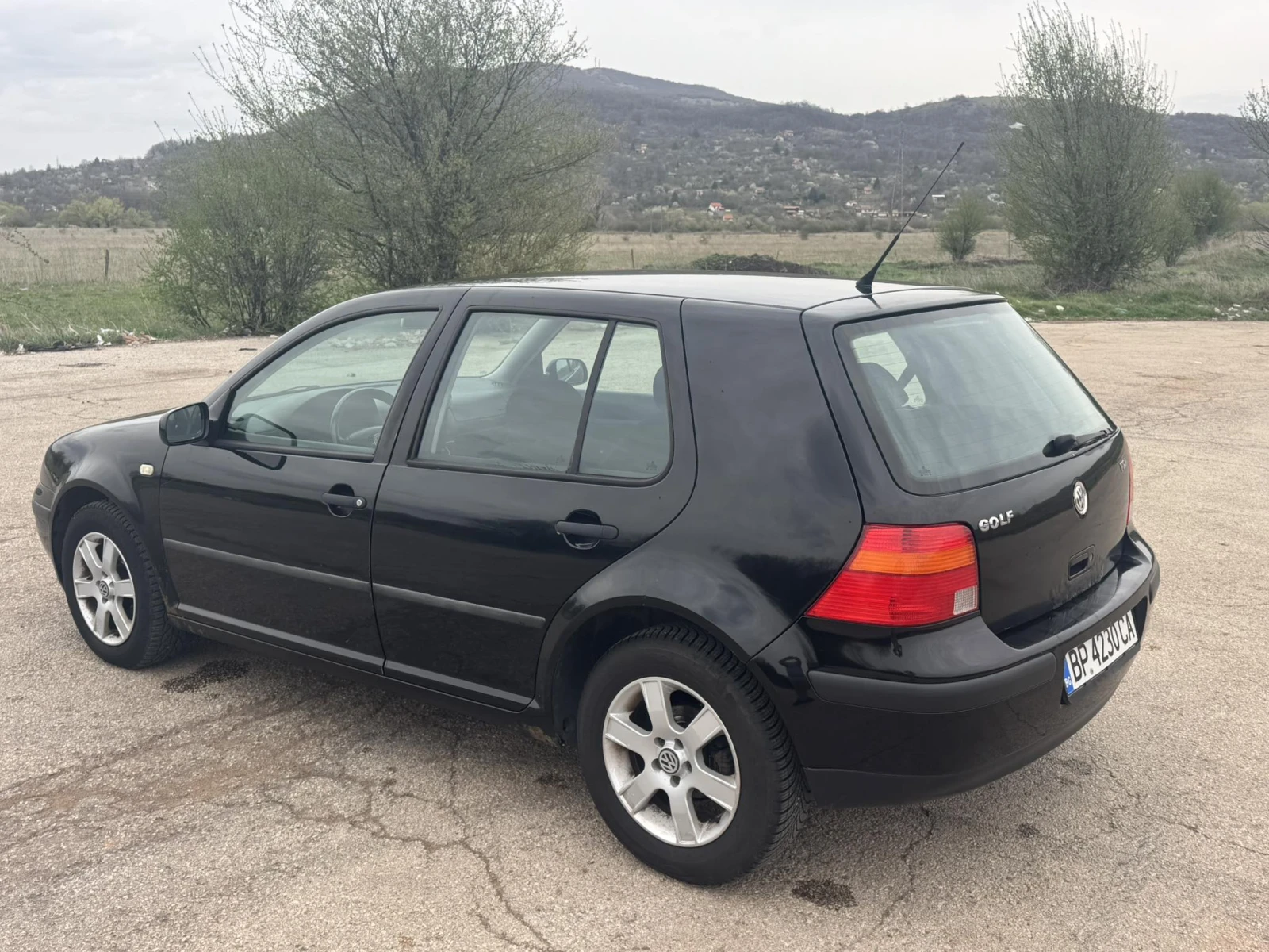 VW Golf 1.9TDI 90k.s - изображение 6