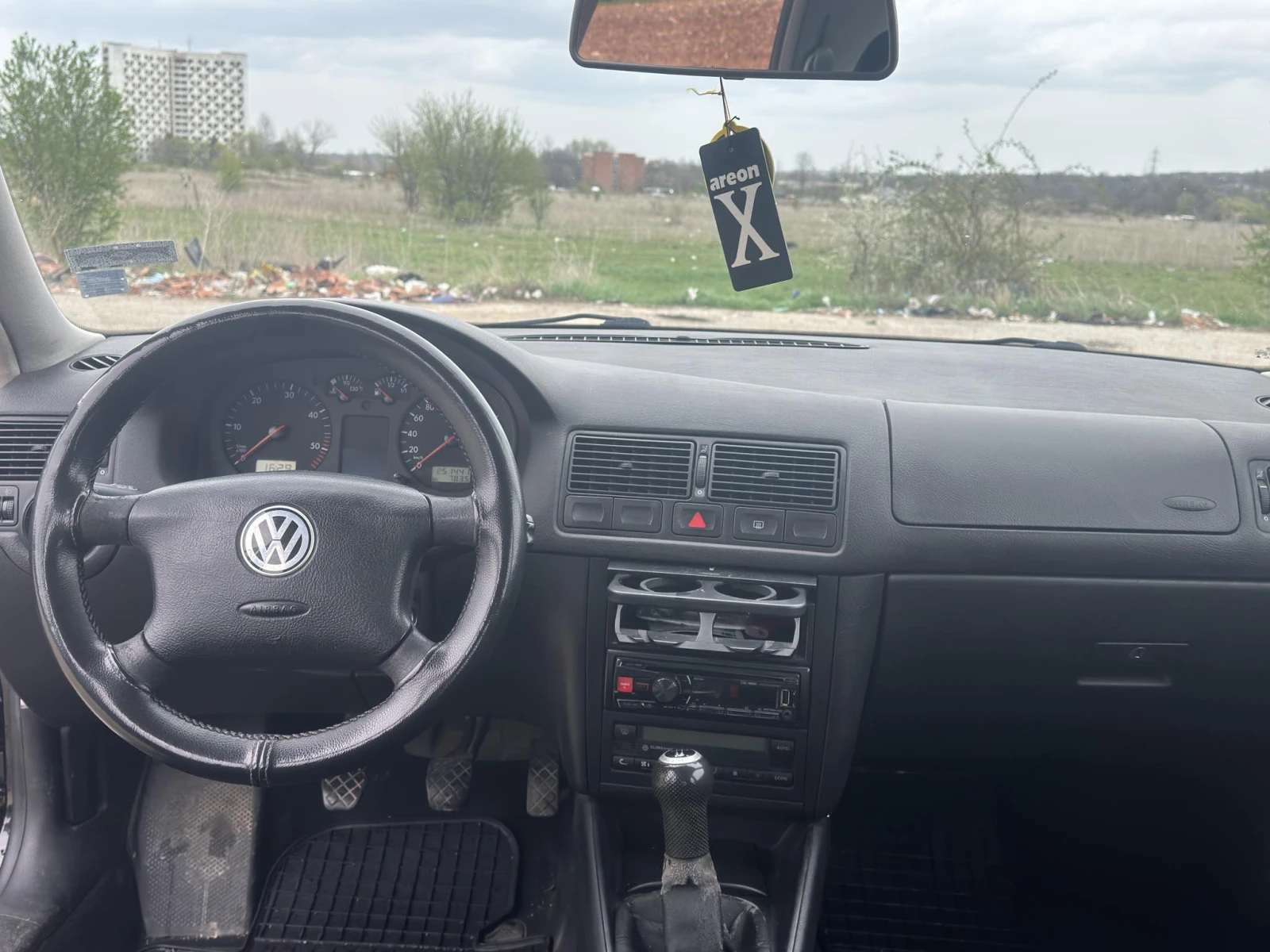 VW Golf 1.9TDI 90k.s - изображение 9
