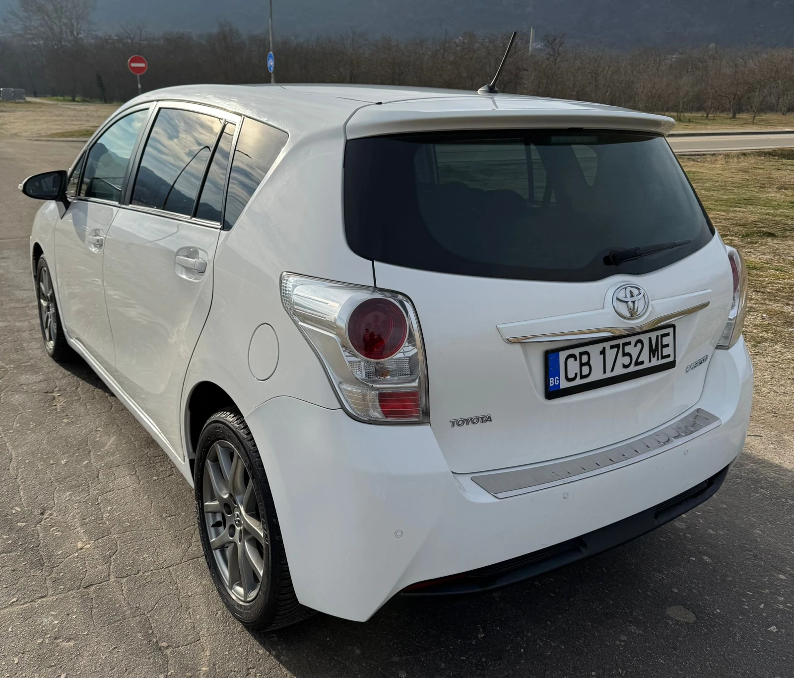 Toyota Verso  - изображение 7