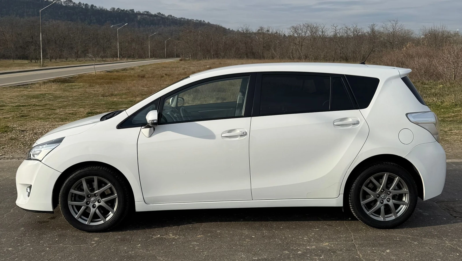 Toyota Verso  - изображение 6