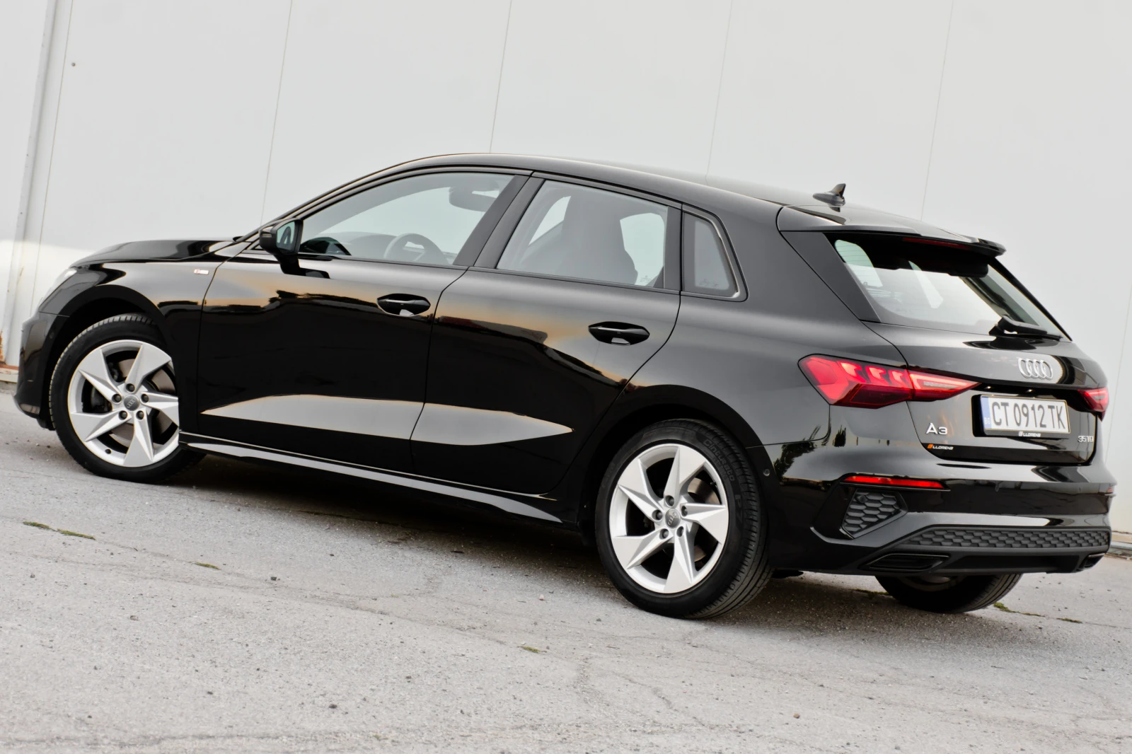 Audi A3 Sportback 35 TDI S-Line - изображение 3