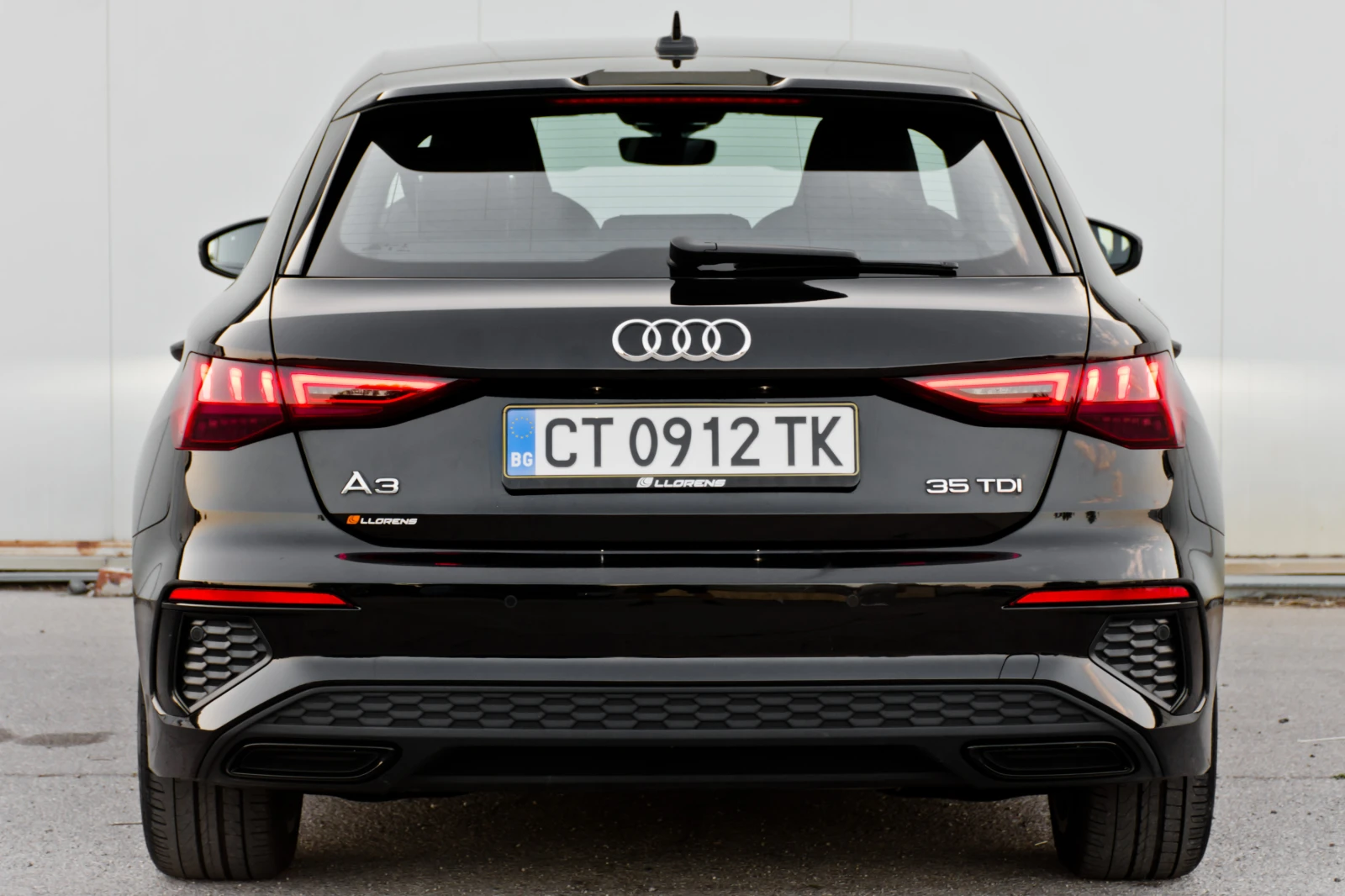Audi A3 Sportback 35 TDI S-Line - изображение 8