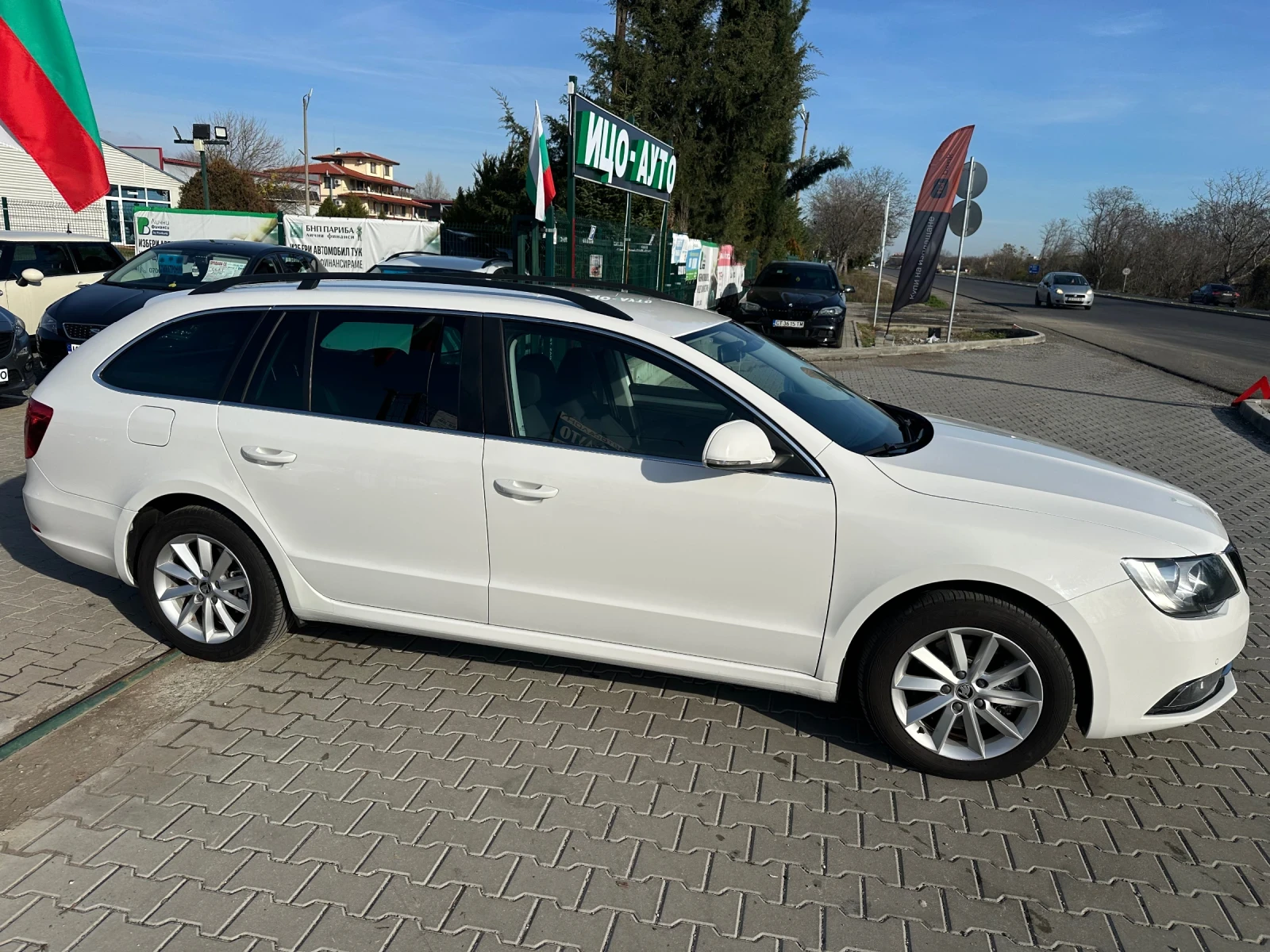 Skoda Superb 2.0tdi 4x4 Euro5b  - изображение 3