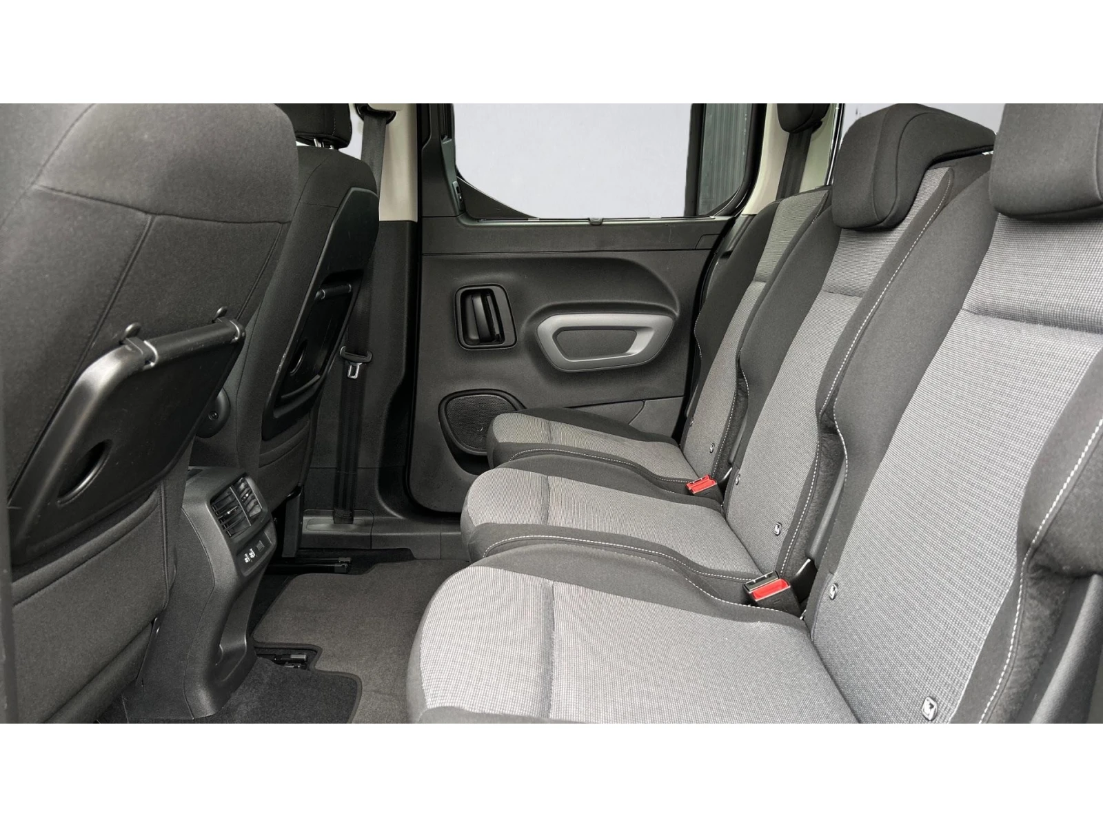 Toyota Proace City ������� ������ �� 570   | Mobile.bg � ����������� 11