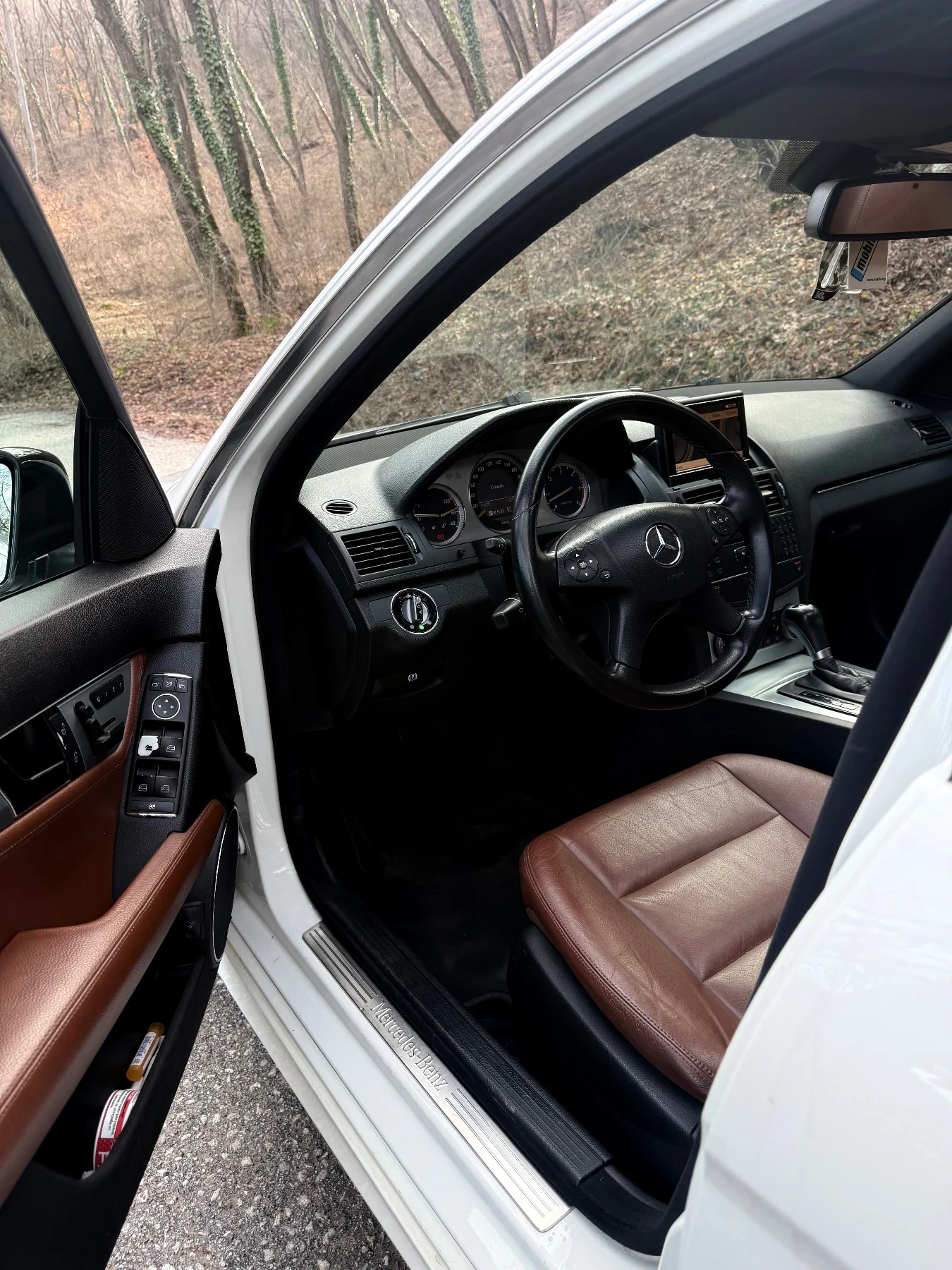 Mercedes-Benz C 320 AMG 4-Matic /FULL/ - изображение 10
