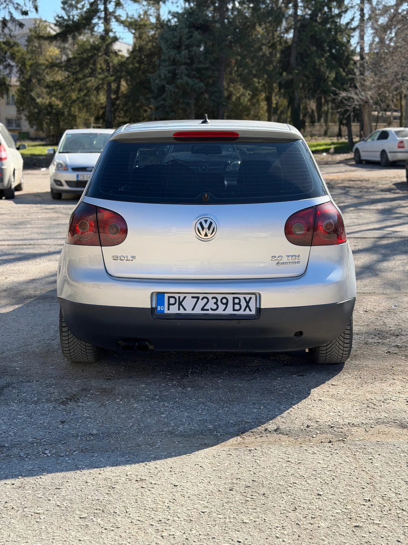 VW Golf 5 2.0 TDI 140к.с 4Motion PANORAMA Нови гуми - изображение 2