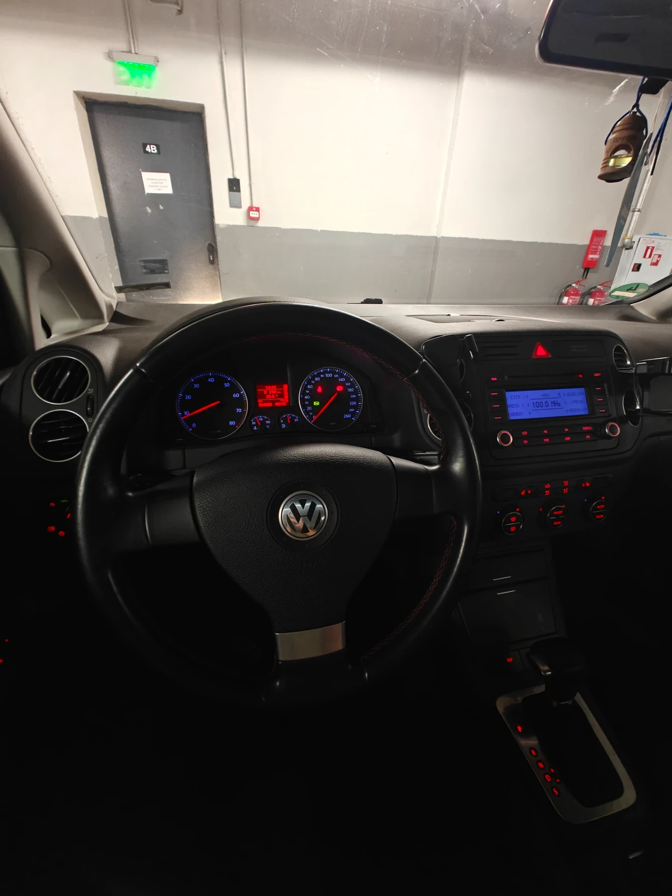 VW Golf, снимка 13 - Автомобили и джипове - 53834699