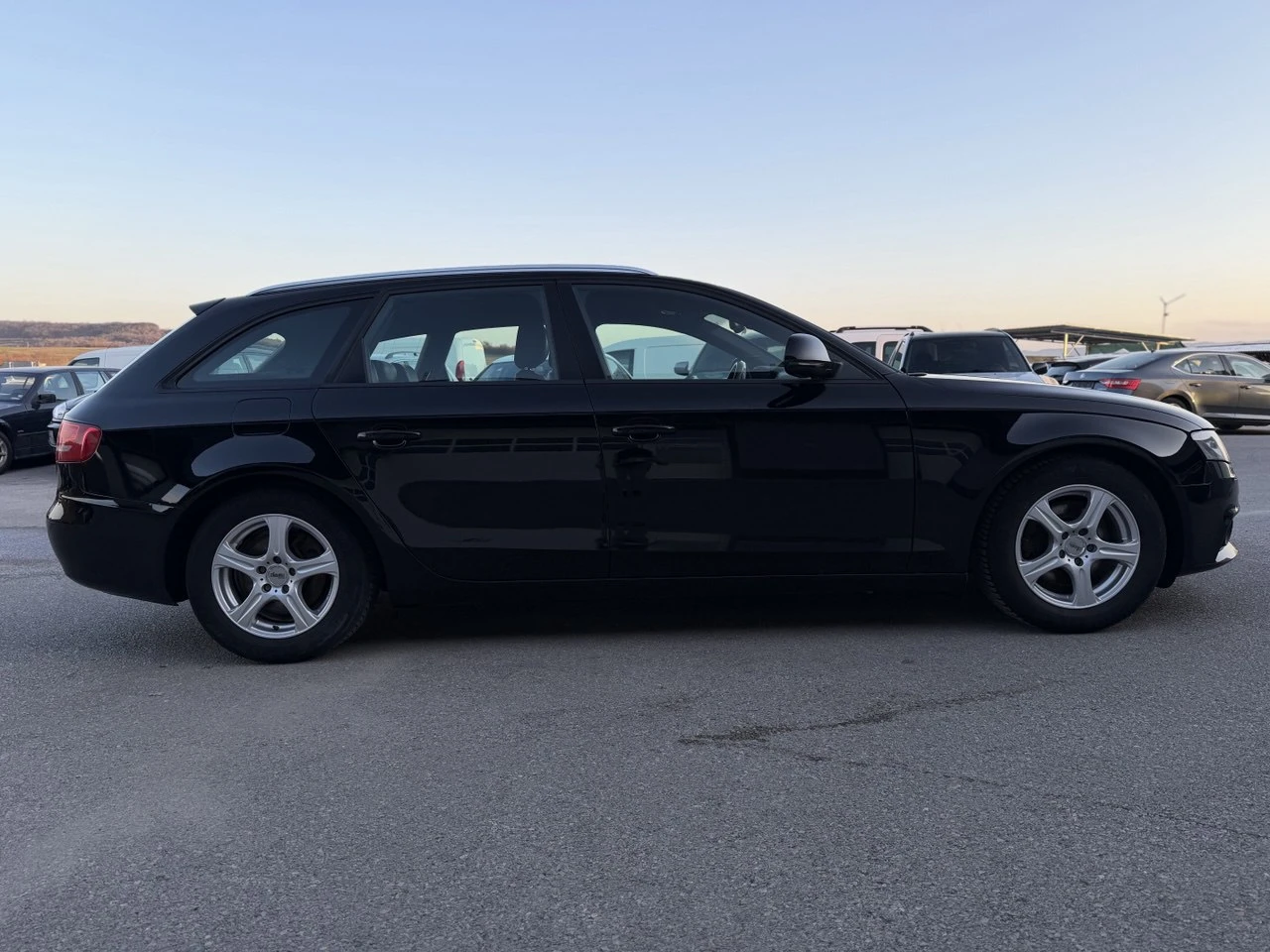 Audi A4 2.0TDI NAVI, снимка 7 - Автомобили и джипове - 53840267