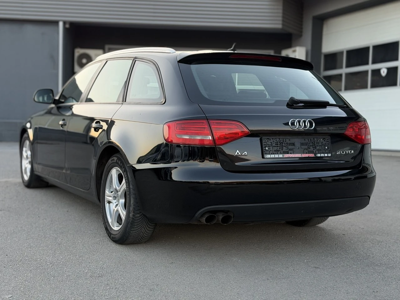 Audi A4 2.0TDI NAVI, снимка 4 - Автомобили и джипове - 53840267