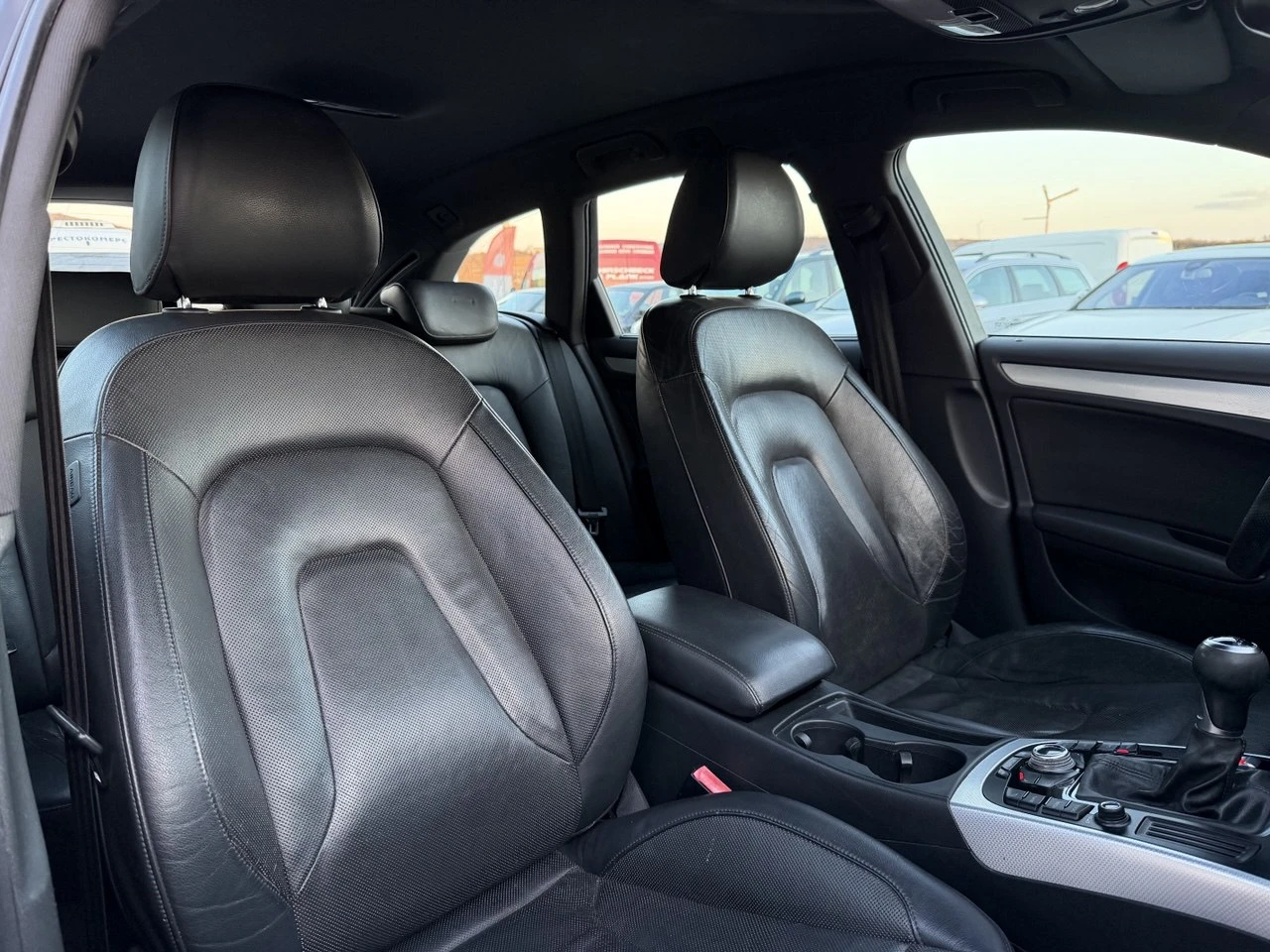 Audi A4 2.0TDI NAVI, снимка 15 - Автомобили и джипове - 53840267