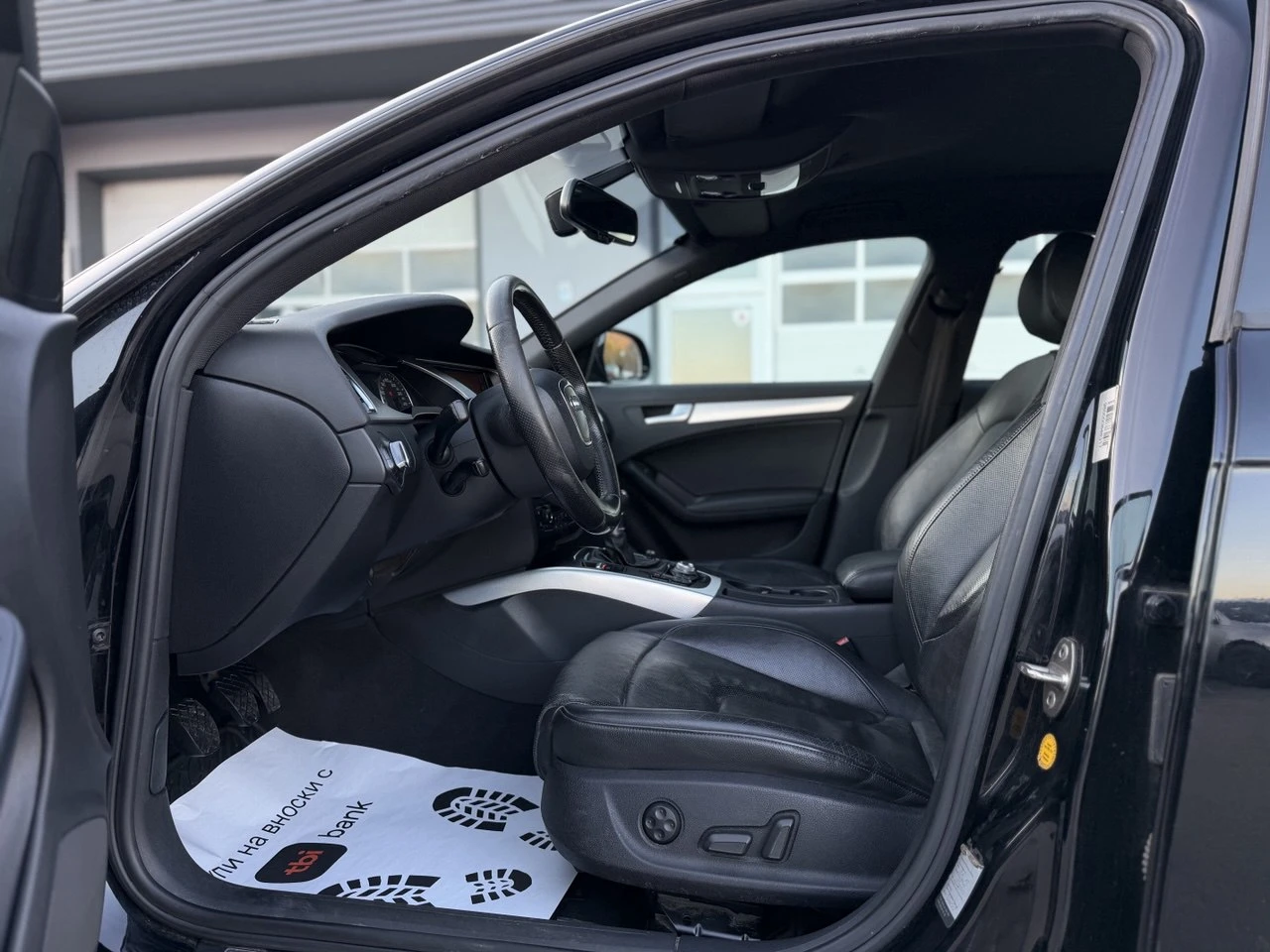 Audi A4 2.0TDI NAVI, снимка 9 - Автомобили и джипове - 53840267