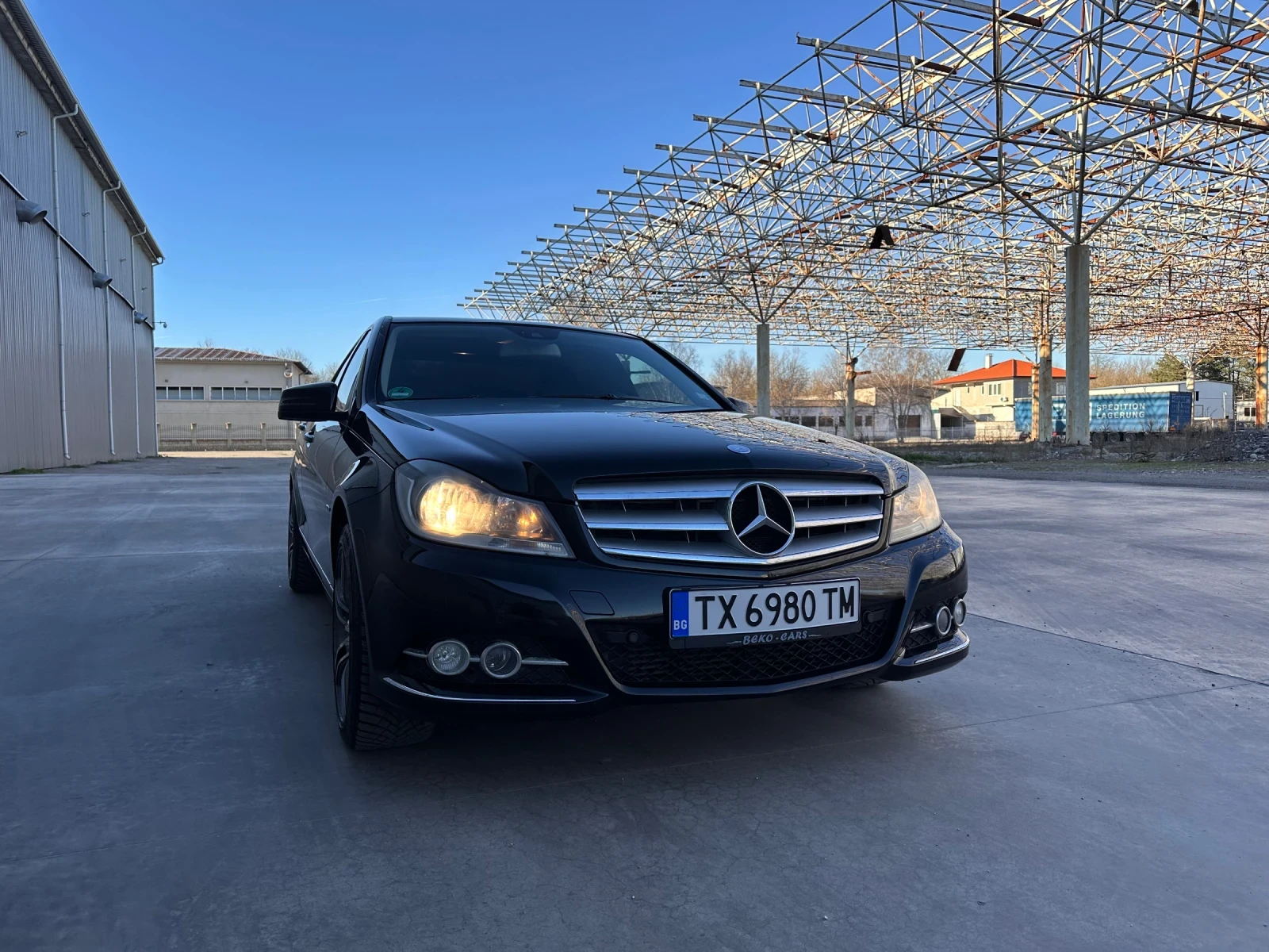 Mercedes-Benz C 220, снимка 3 - Автомобили и джипове - 53844907