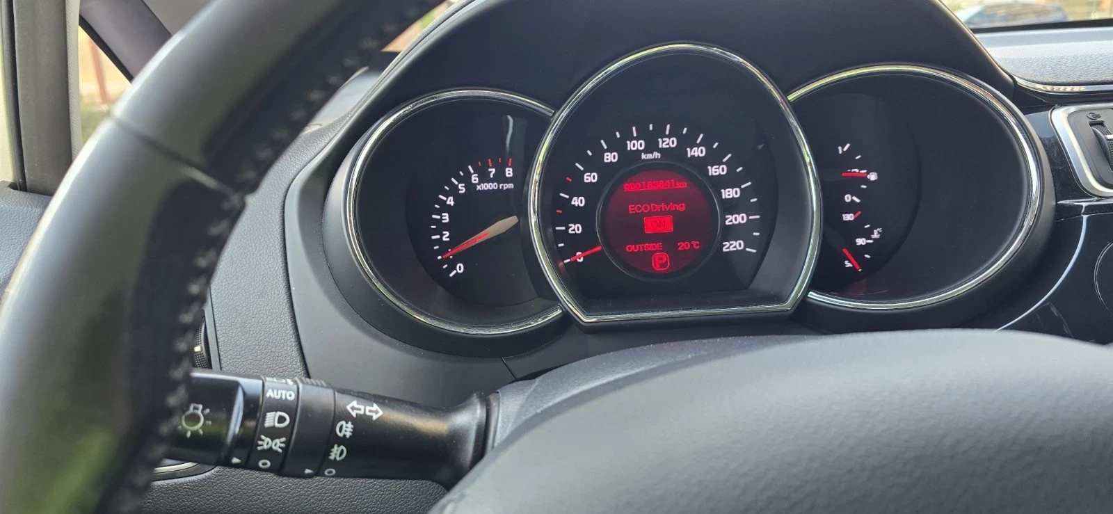 Kia Rio АВТОМАТ-LPG, снимка 7 - Автомобили и джипове - 54530024