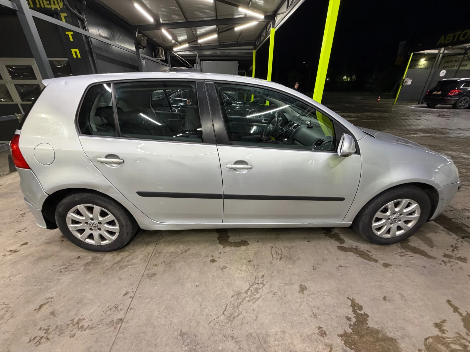VW Golf 1.9TDI 6 скорости, снимка 3 - Автомобили и джипове - 54622370