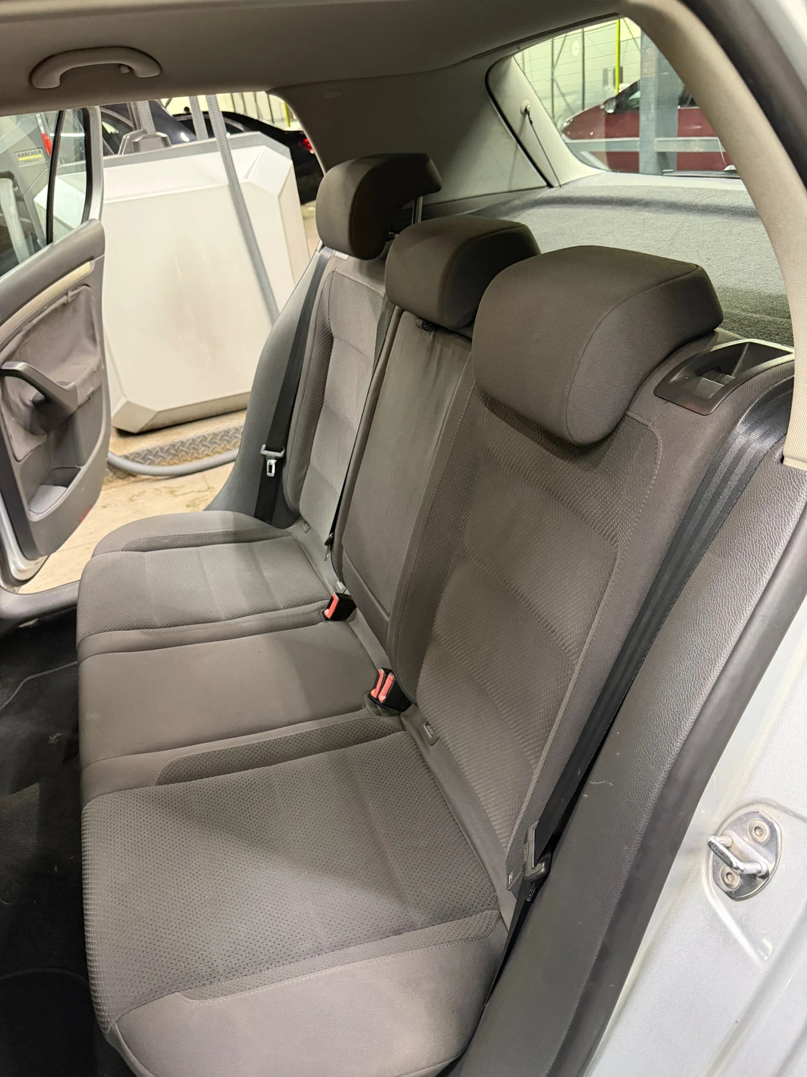 VW Golf 1.9TDI 6 скорости, снимка 7 - Автомобили и джипове - 54622370