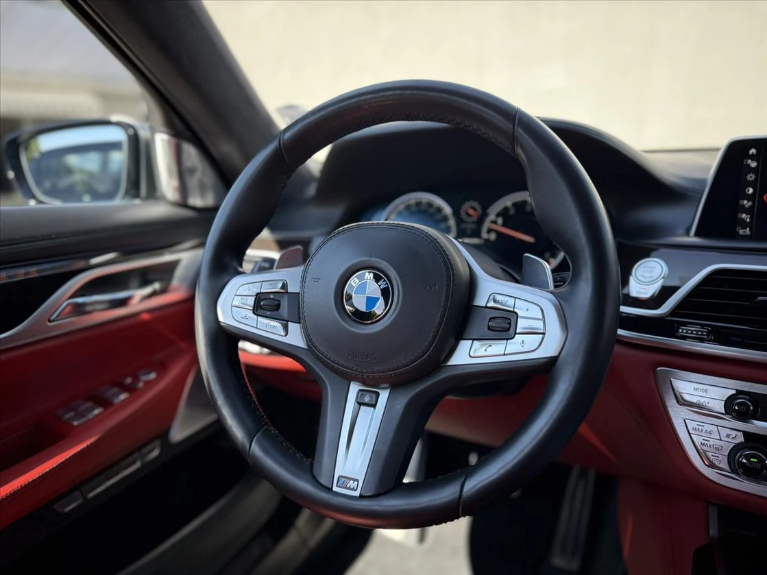 BMW 760 Li V12 xDrive, снимка 13 - Автомобили и джипове - 54855350