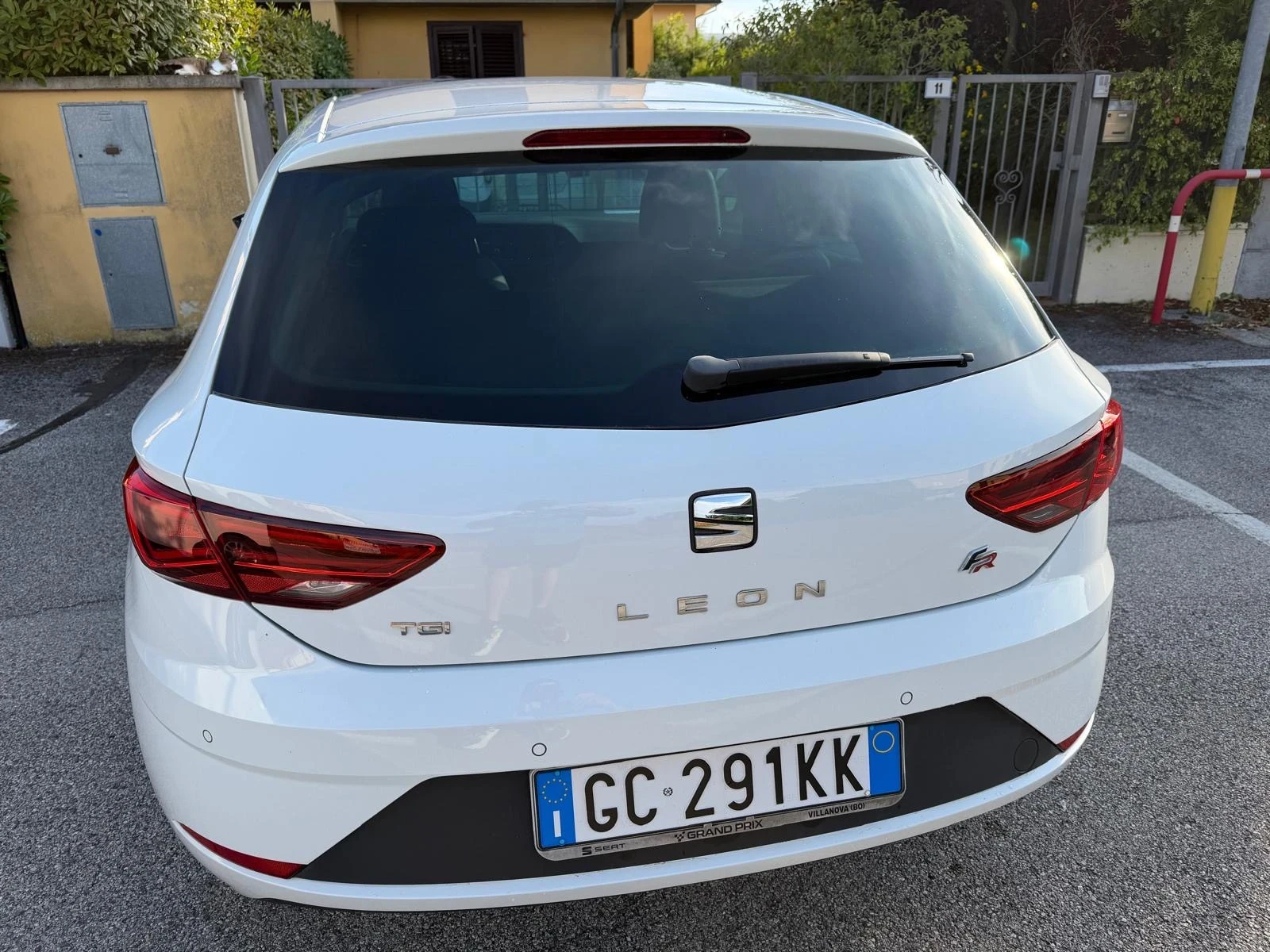 Seat Leon Tgi, снимка 5 - Автомобили и джипове - 55323338