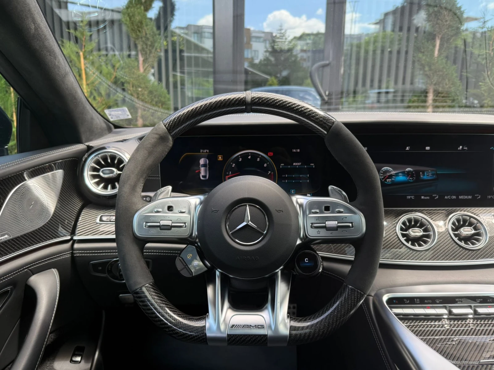 Mercedes-Benz AMG GT 63S/4MATIC+ /BURM/CERAMIC, снимка 8 - Автомобили и джипове - 55345683