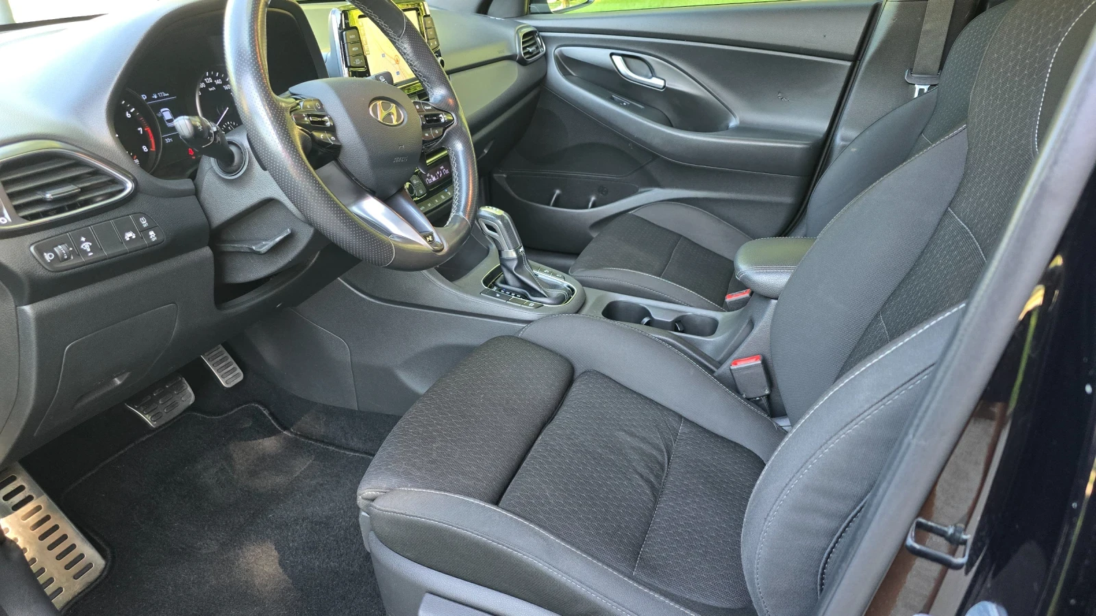 Hyundai I30 1.4i NLine ШВЕЙЦАРИЯ , снимка 9 - Автомобили и джипове - 55475283